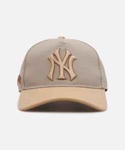 Pro Standard New York Yankees 'Gramercy' Pinch Front Strapback Taupe