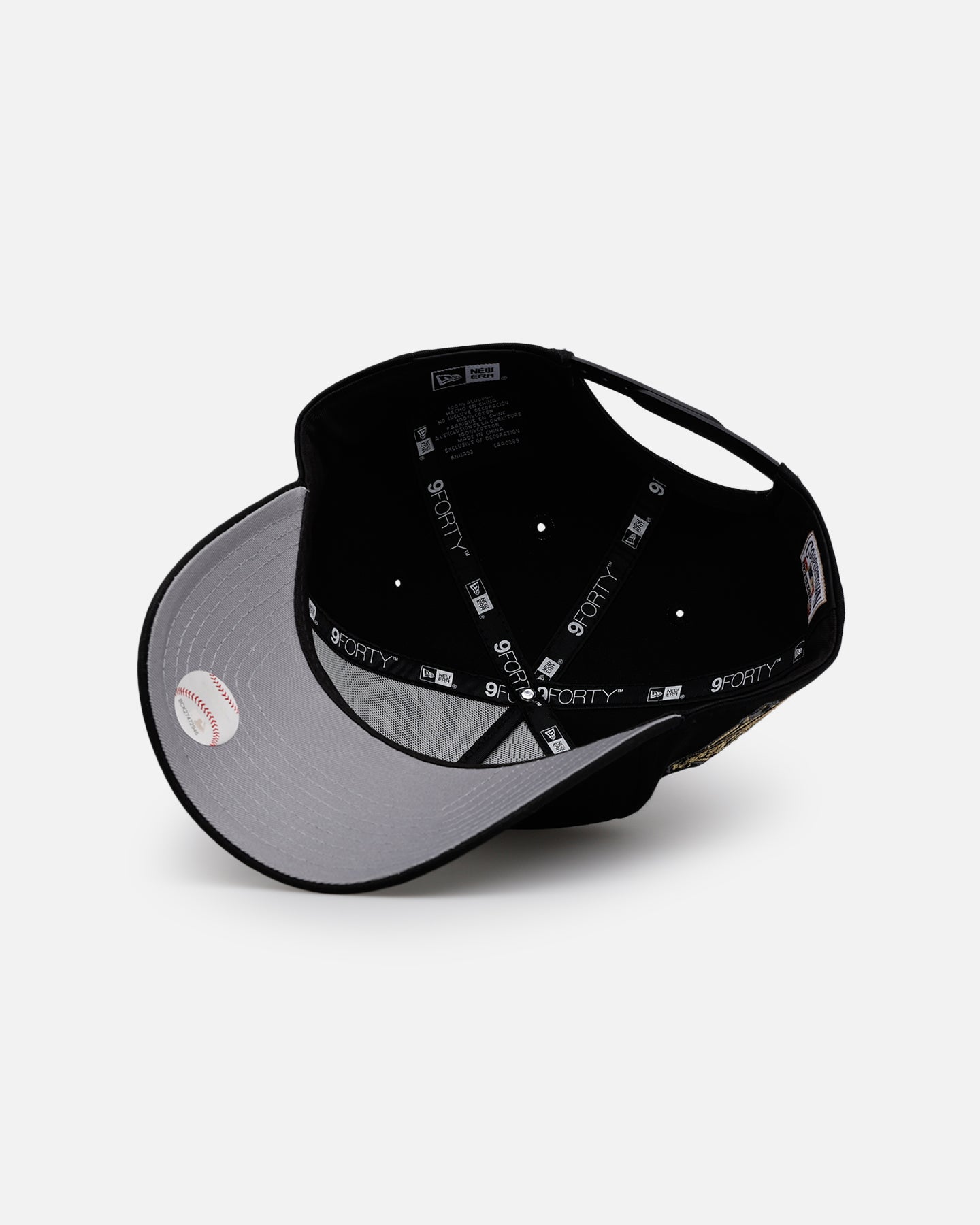 New Era Atlanta Braves 'Raised Metallic Chainstitch' 9FORTY A-Frame Snapback Black
