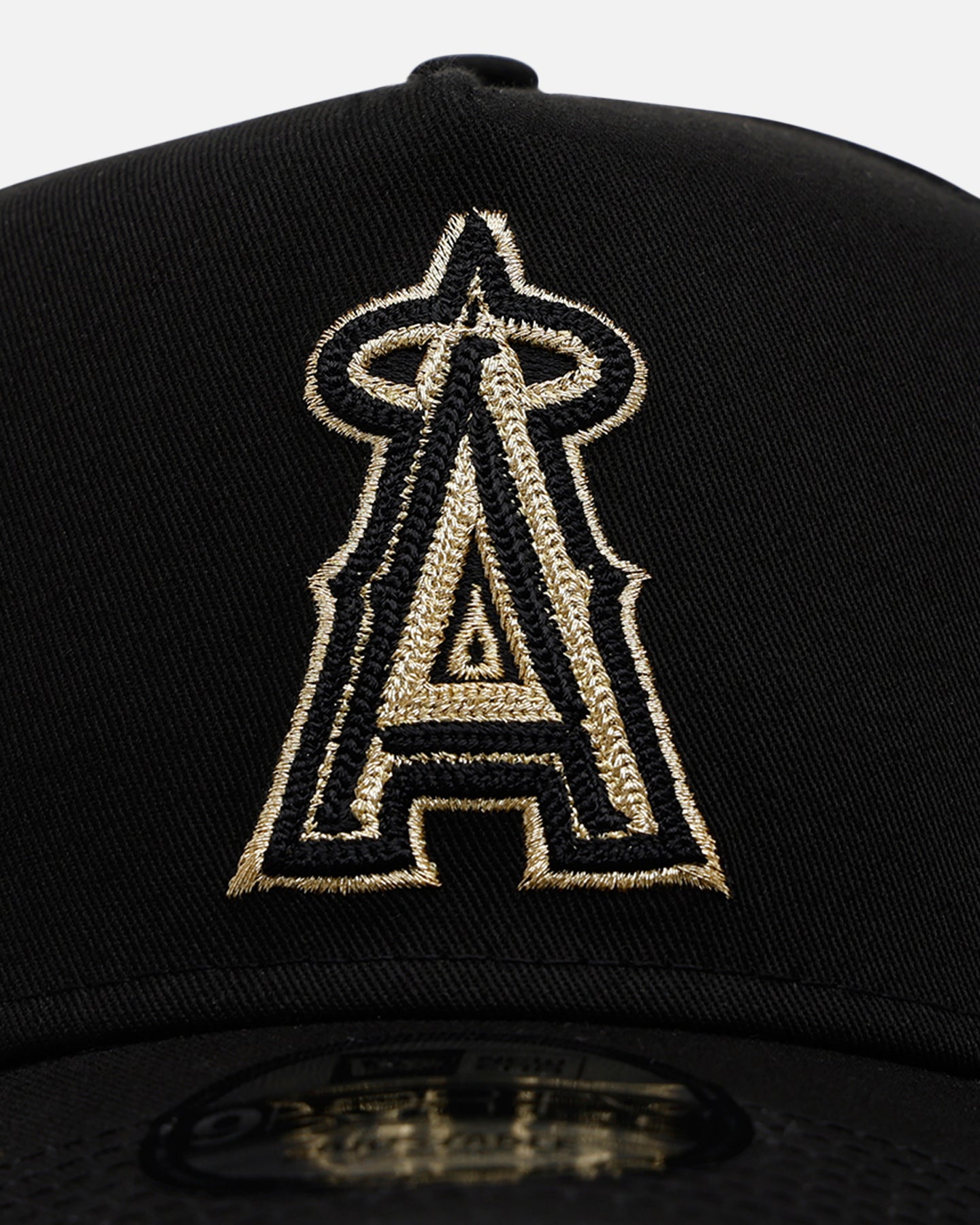 New Era Los Angeles Angels 'Raised Metallic Chainstitch' 9FORTY A-Frame Snapback Black