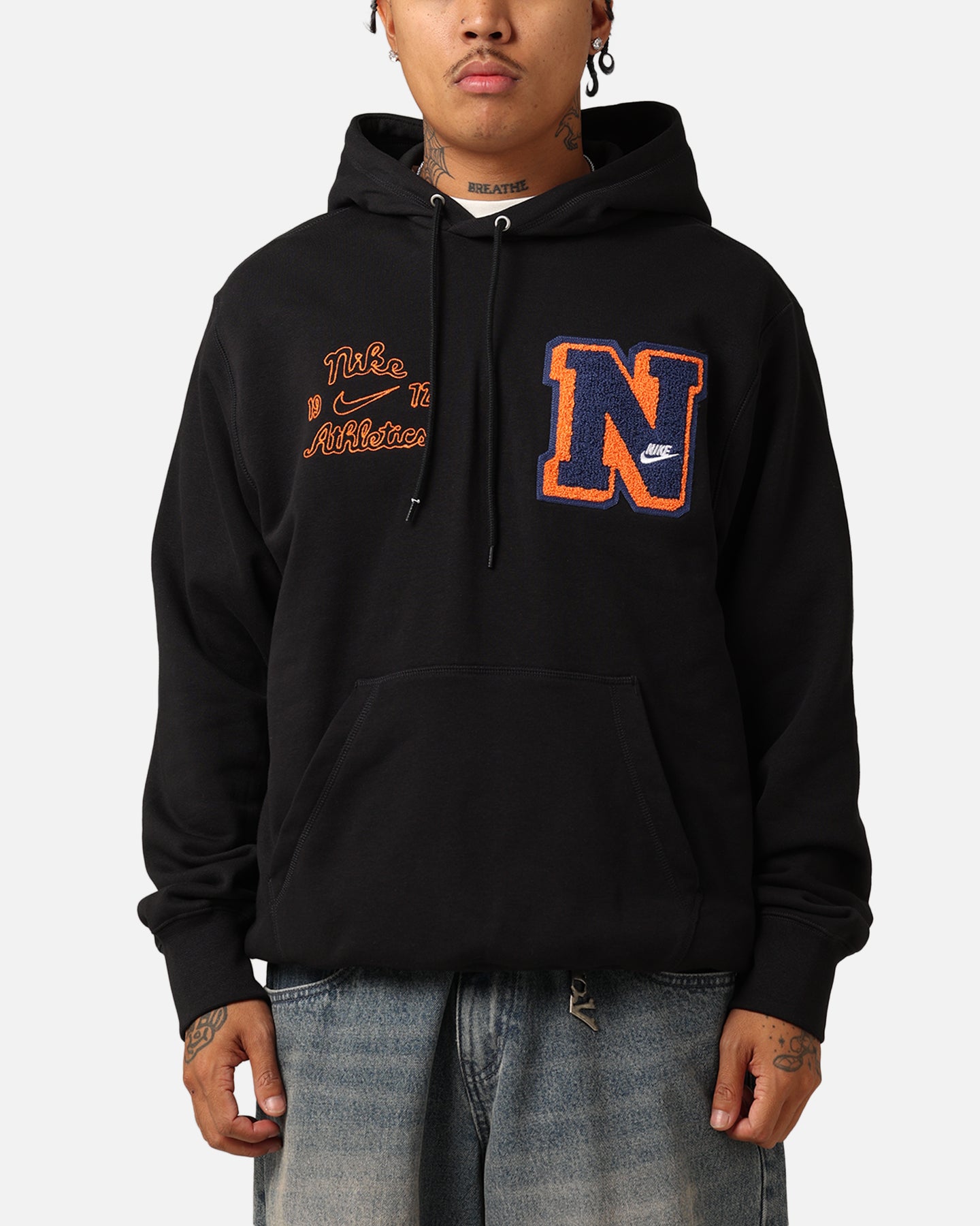 Nike Sportswear Club Essential Hoodie Black