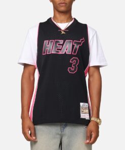 Mitchell & Ness Miami Heat Dwyane Wade 'Volt' 2005 Swing Jersey Black/Pink