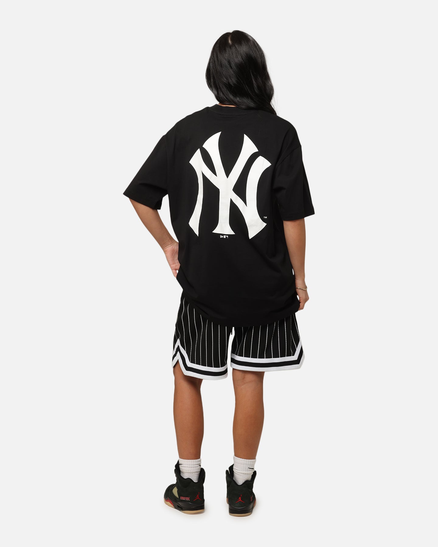 New Era New York Yankees Rose Oversized T-Shirt Black