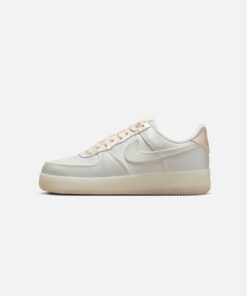 Nike Women's Air Force 1 '07 LV8 Sail/Sail
