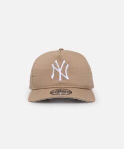 New Era New York Yankees Old Golfer Snapback Tumbleweed/White