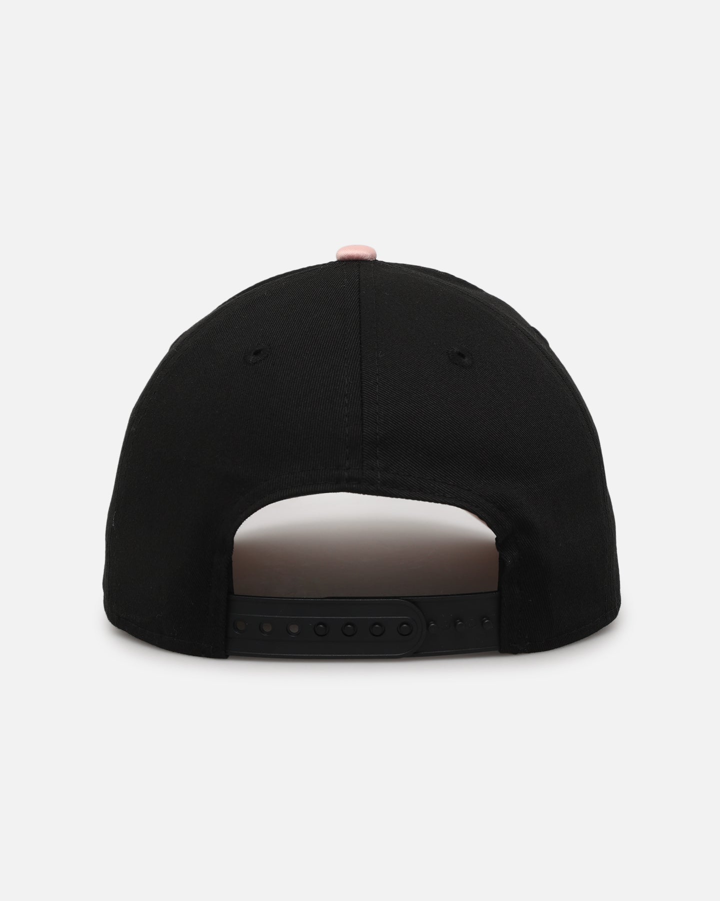 New Era Los Angeles Lakers 'Pink Satin Hearts 2.0' 9FORTY A-Frame Snapback Black/Pink