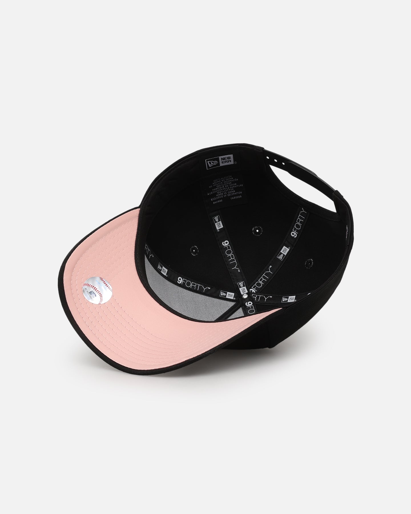 New Era Boston Red Sox 'Pink Satin Hearts 2.0' 9FORTY A-Frame Snapback Black/Pink