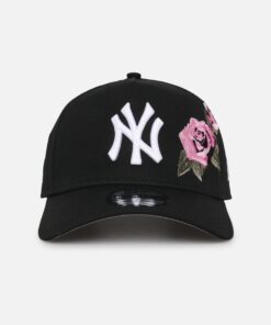 New Era New York Yankees 'Rose Embroidery' 9FORTY A-Frame Snapback Black/Pink