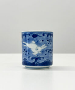 Handpainted Arita Porcelain Teacup RAI-61