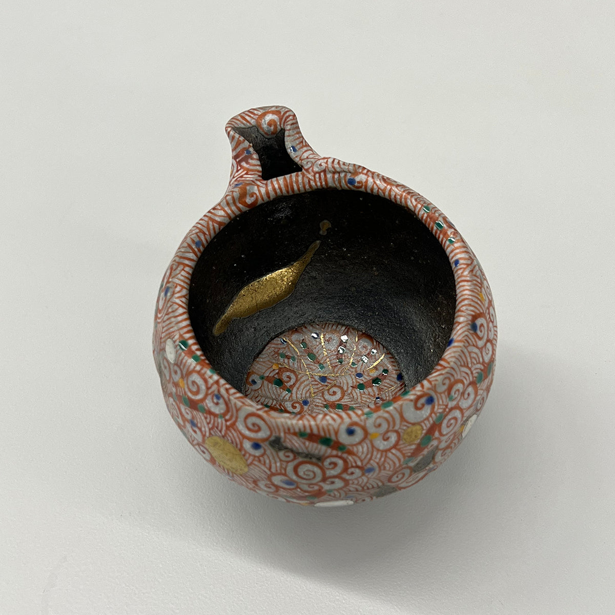 Aka-e Pitcher Katakuchi #15