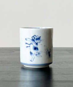 Handpainted Arita Porcelain Teacup RAI-66